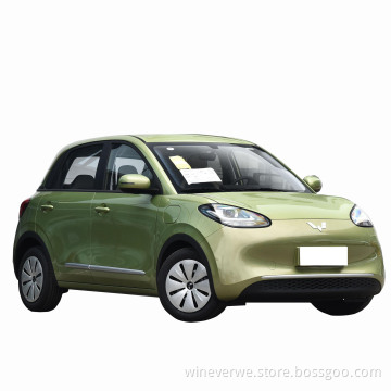 Electric Car Wuling Bingo Second Hand Cars 100 km/h 5 Doors 4 Seats 3950x1708x1580 mm New Energy Vehicle
